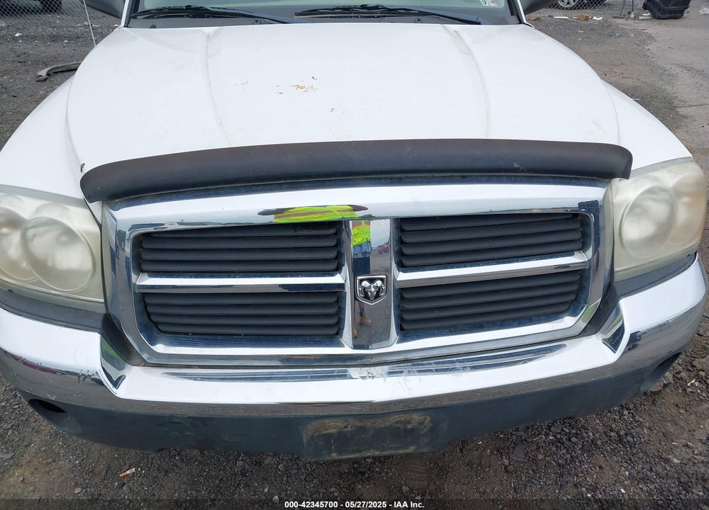 2005 DODGE DAKOTA SLT VIN: 1D7HW42N25S220436