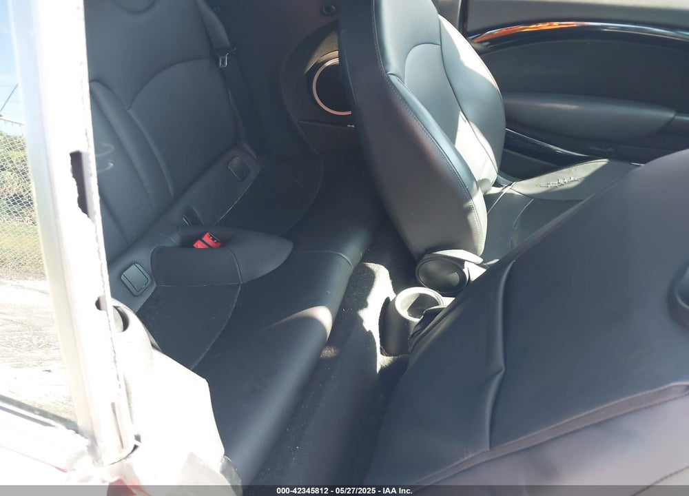 2014 MINI COOPER VIN: WMWZP3C50ET298497