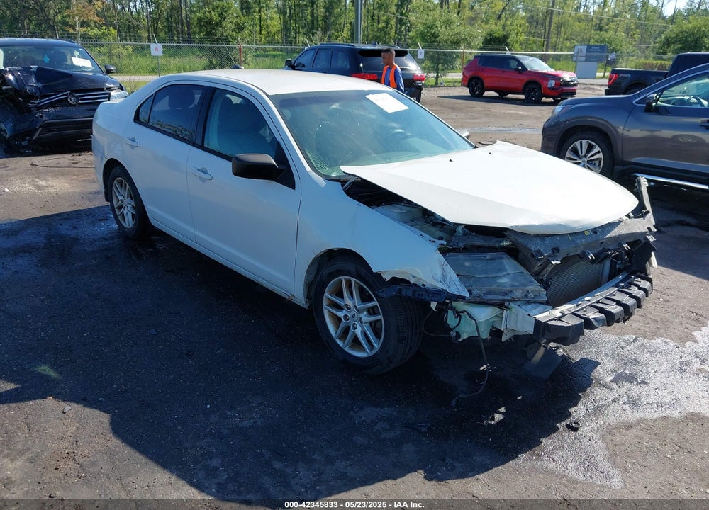 2012 FORD FUSION S VIN: 3FAHP0GA1CR212851
