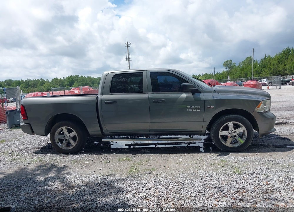 2013 RAM 1500 EXPRESS VIN: 1C6RR6KT2DS562992