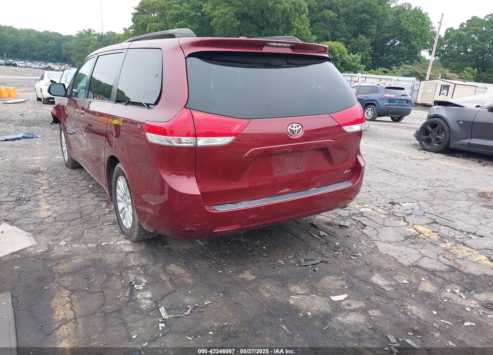 2011 TOYOTA SIENNA VIN: 5TDYK3DC1BS007266