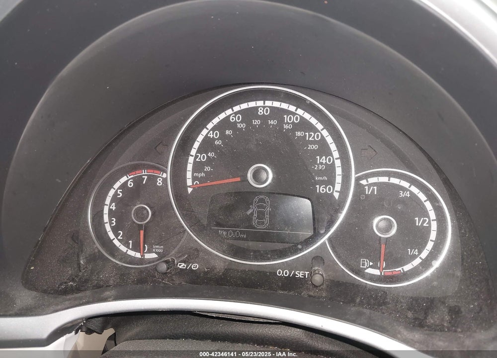 2013 VOLKSWAGEN BEETLE 2.5L VIN: 3VWJP7AT3DM615918