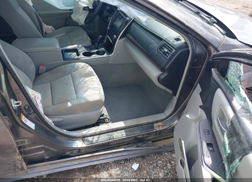 2016 TOYOTA CAMRY VIN: 4T4BF1FKXGR525660