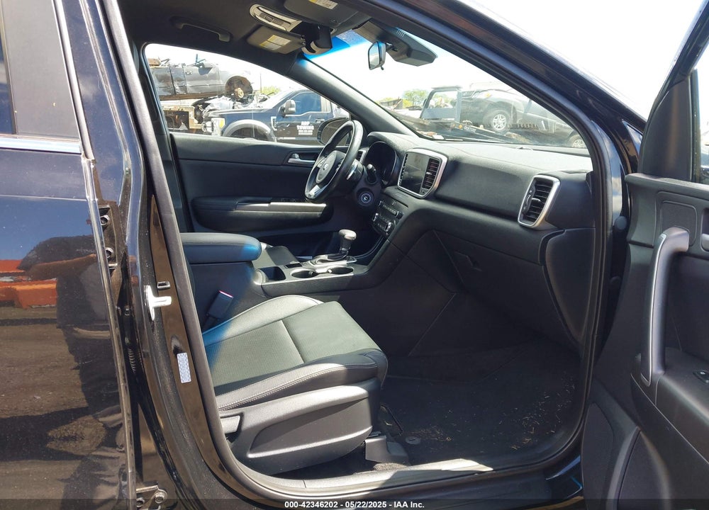 2020 KIA SPORTAGE VIN: KNDP63AC6L7656657