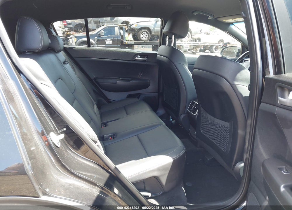 2020 KIA SPORTAGE VIN: KNDP63AC6L7656657