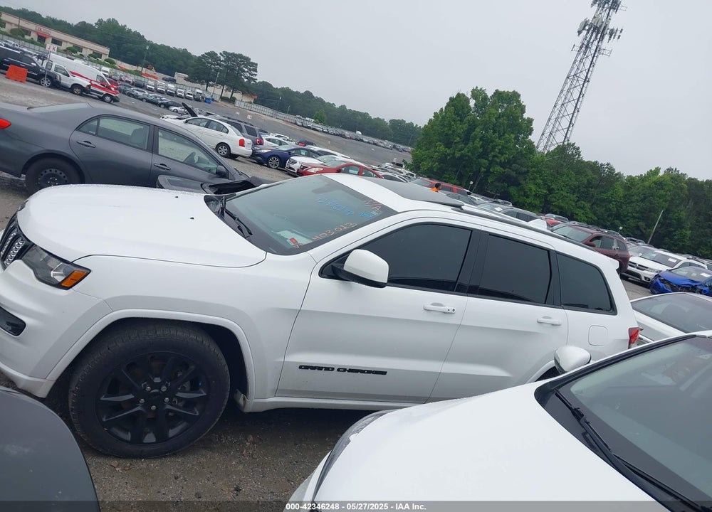 2020 JEEP GRAND CHEROKEE VIN: 1C4RJEAG6LC403013