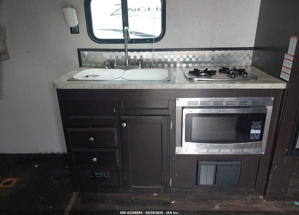 2017 JAYCO OCTANE VIN: 1UJBJSBP3H1V50102