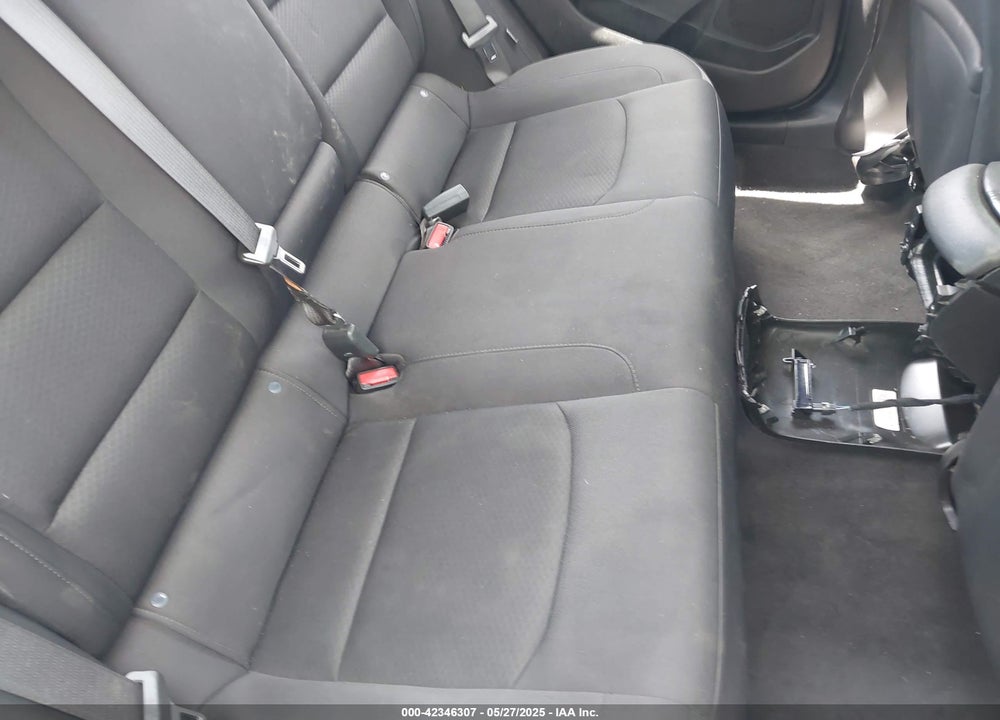 2022 CHEVROLET MALIBU VIN: 1G1ZD5ST1NF115980