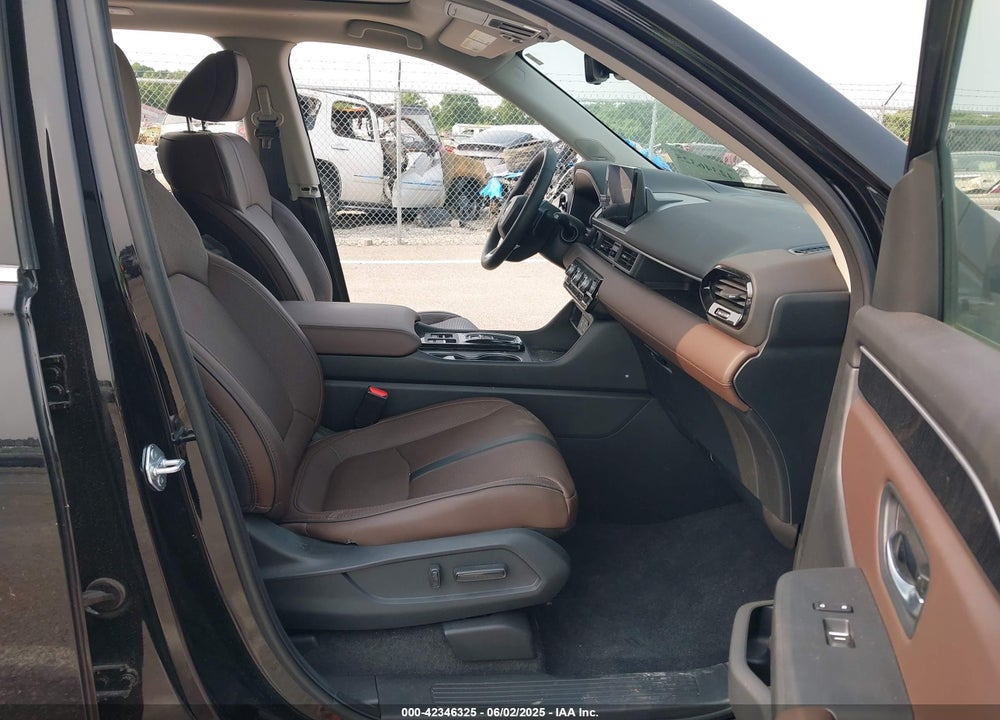 2023 HONDA PILOT VIN: 5FNYG1H81PB050321