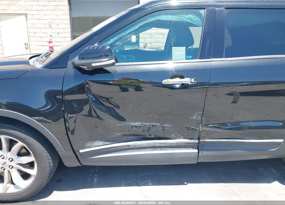 2015 FORD EXPLORER XLT VIN: 1FM5K8D85FGB74186