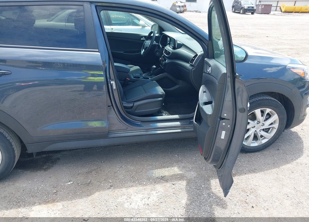 2019 HYUNDAI TUCSON VIN: KM8J23A45KU884400