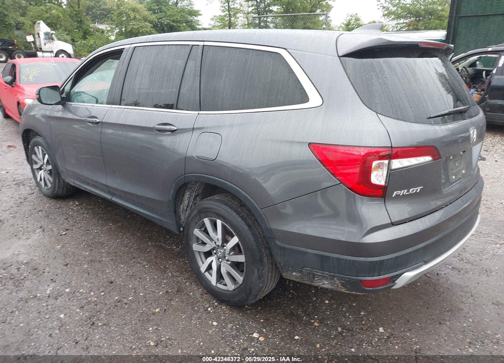 2021 HONDA PILOT VIN: 5FNYF6H5XMB048102