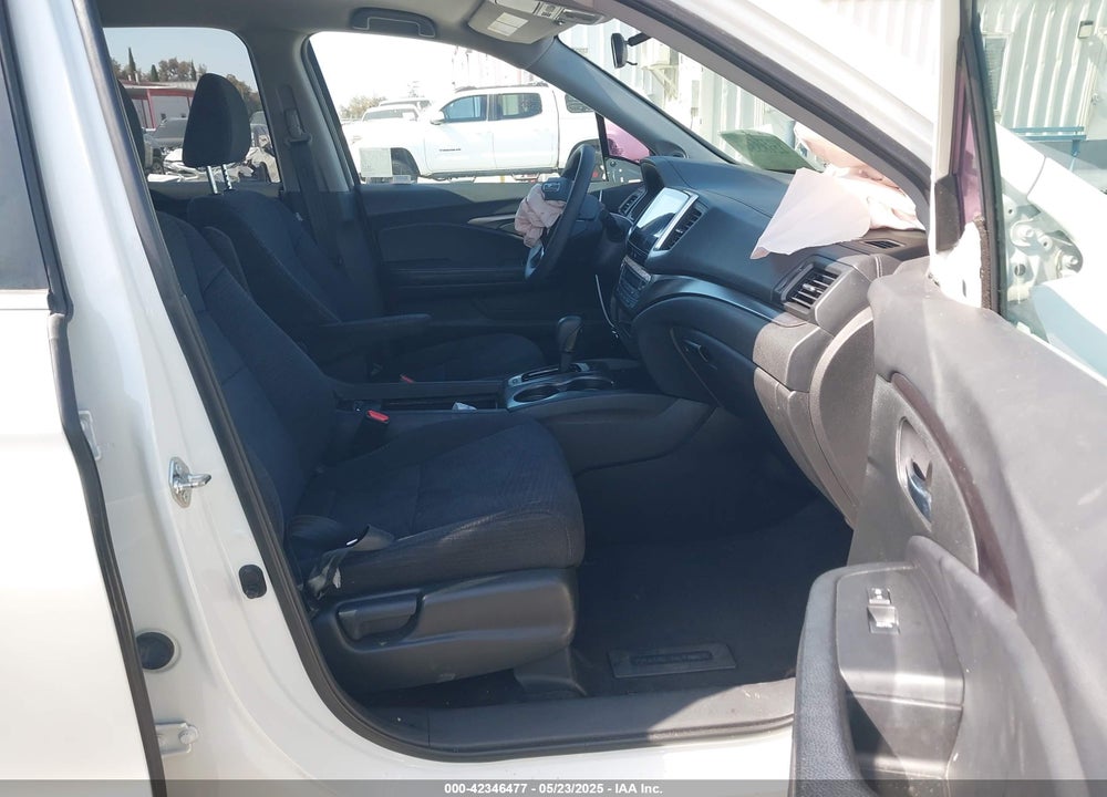 2018 HONDA PILOT EX VIN: 5FNYF5H32JB002168