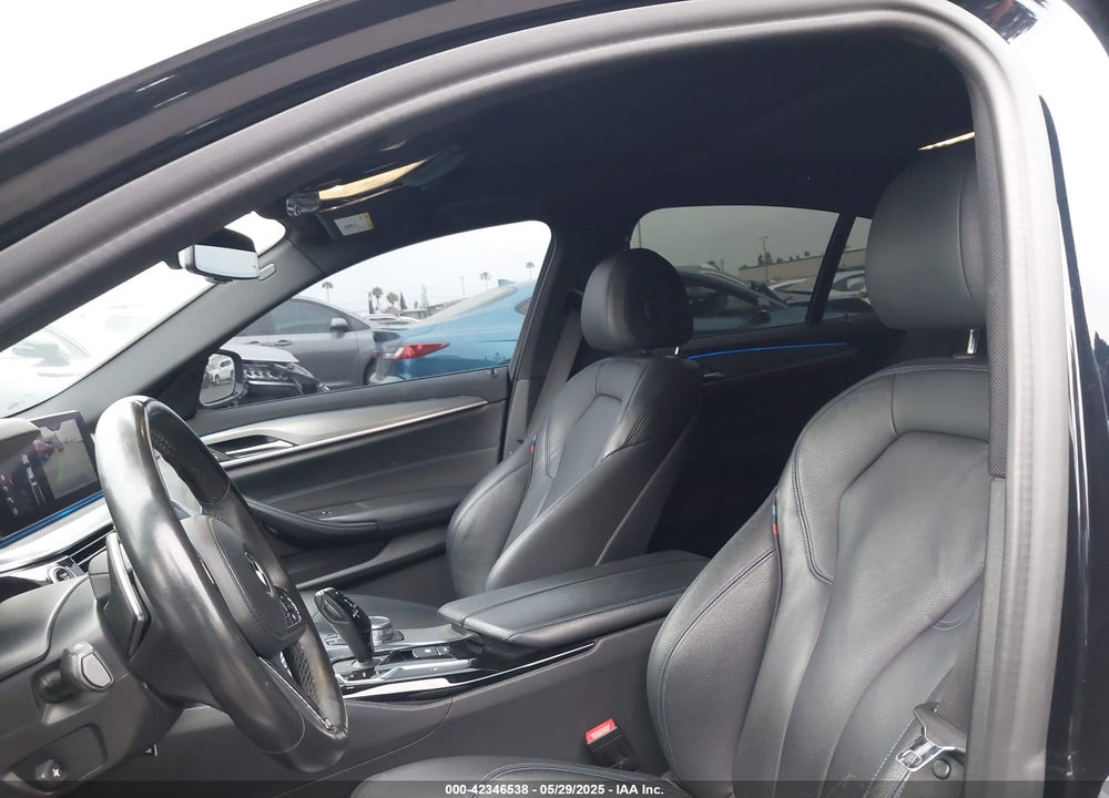 2019 BMW 540I VIN: WBAJE5C56KG919292