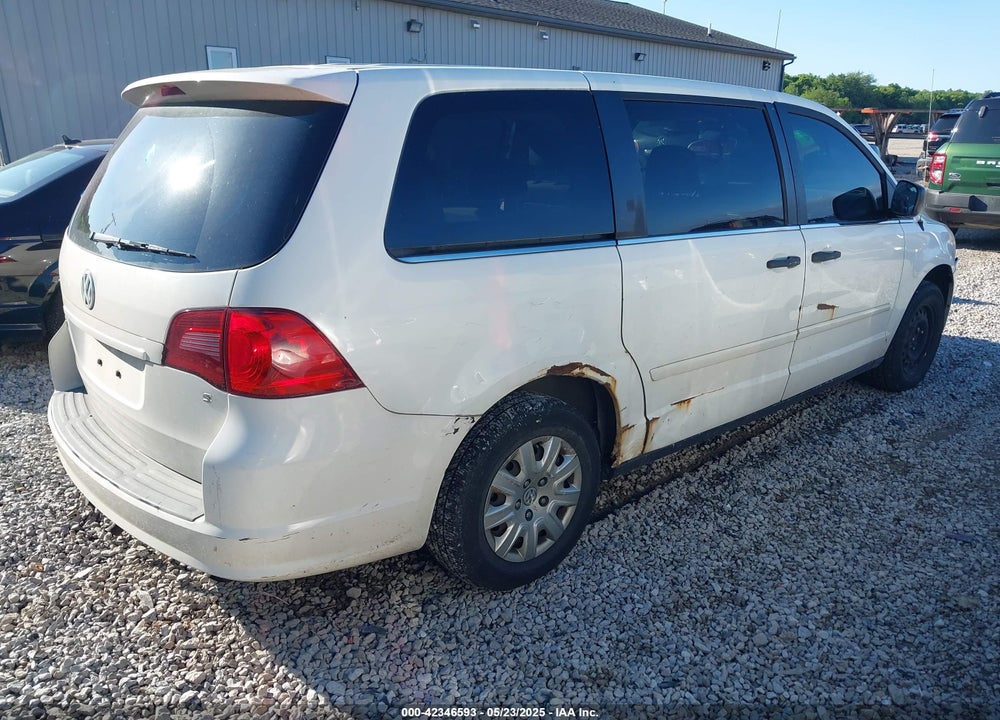 2010 VOLKSWAGEN ROUTAN S VIN: 2V4RW4D1XAR348434
