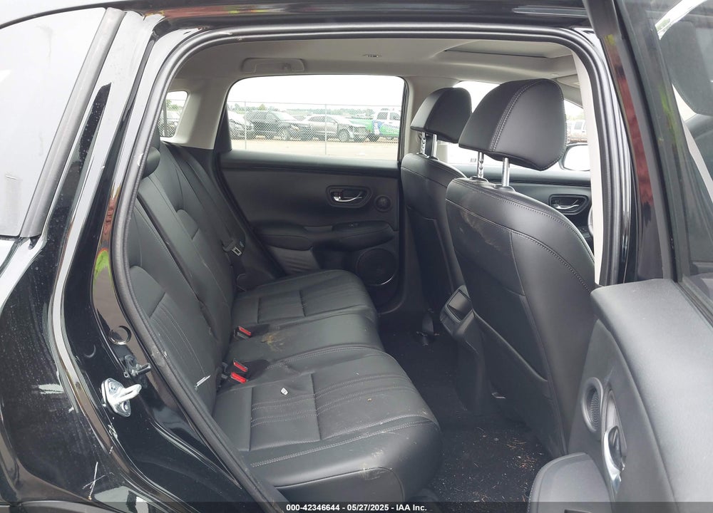 2025 HONDA HR-V VIN: 3CZRZ2H71SM745568