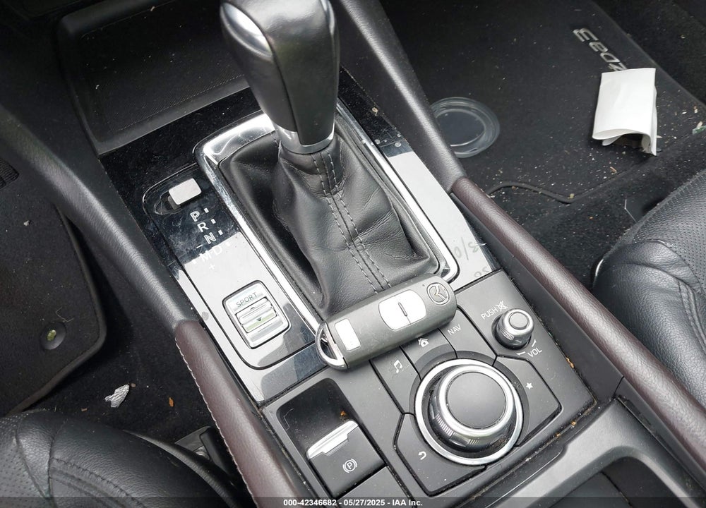 2017 MAZDA 3 GRAND TOURING VIN: JM1BN1M33H1121647