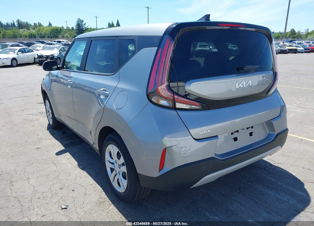 2023 KIA SOUL VIN: KNDJ23AU9P7895698
