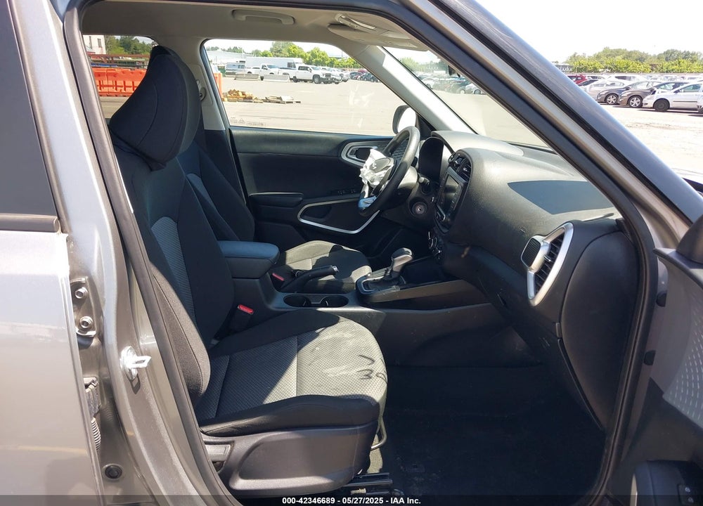 2023 KIA SOUL VIN: KNDJ23AU9P7895698