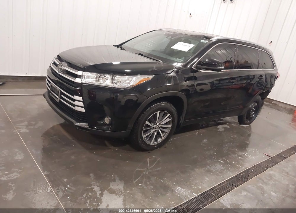 2017 TOYOTA HIGHLANDER VIN: 5TDJZRFH9HS394733