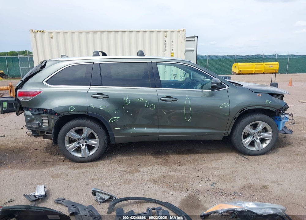 2015 TOYOTA HIGHLANDER VIN: 5TDDKRFH3FS095916