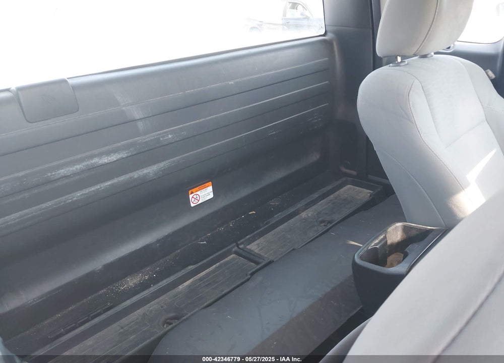 2018 TOYOTA TACOMA SR/SR5 VIN: 5TFRX5GN4JX110334