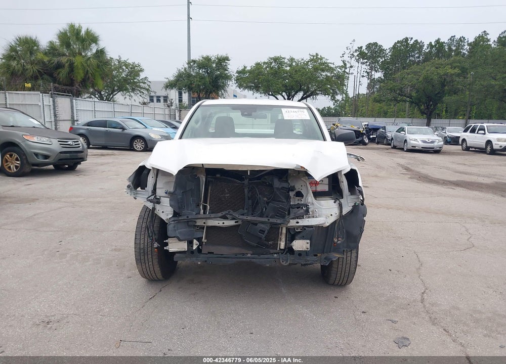 2018 TOYOTA TACOMA SR/SR5 VIN: 5TFRX5GN4JX110334