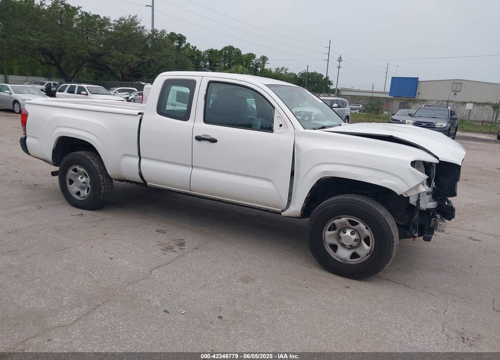 2018 TOYOTA TACOMA SR/SR5 VIN: 5TFRX5GN4JX110334