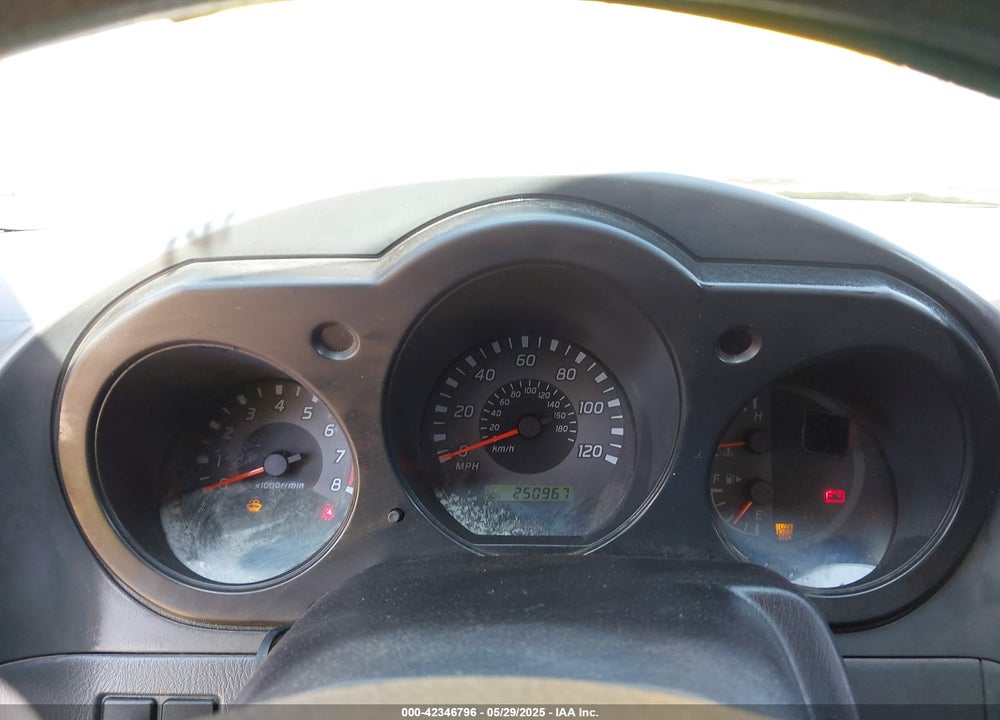 2002 NISSAN XTERRA XE VIN: 5N1ED28T22C571460
