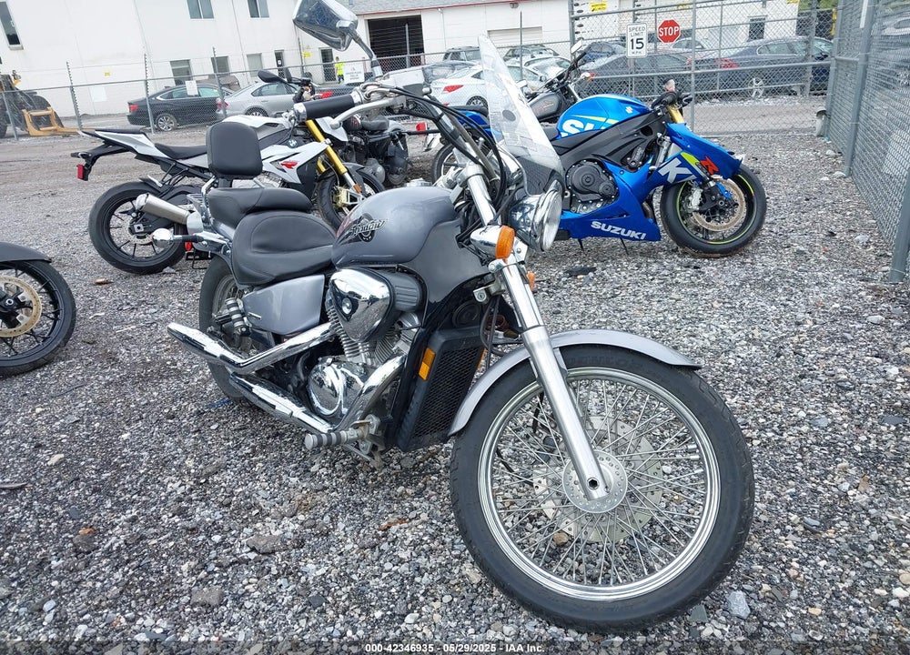 2004 HONDA VT600 CD VIN: JH2PC21354M502051