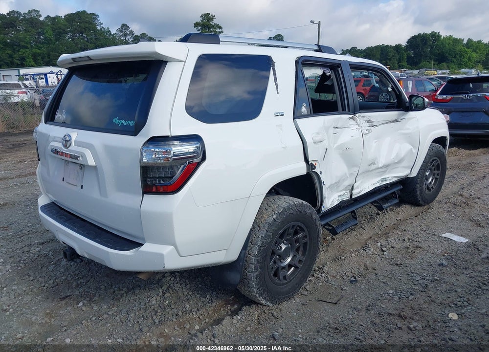 2020 TOYOTA 4RUNNER SR5 VIN: JTEBU5JR6L5819539