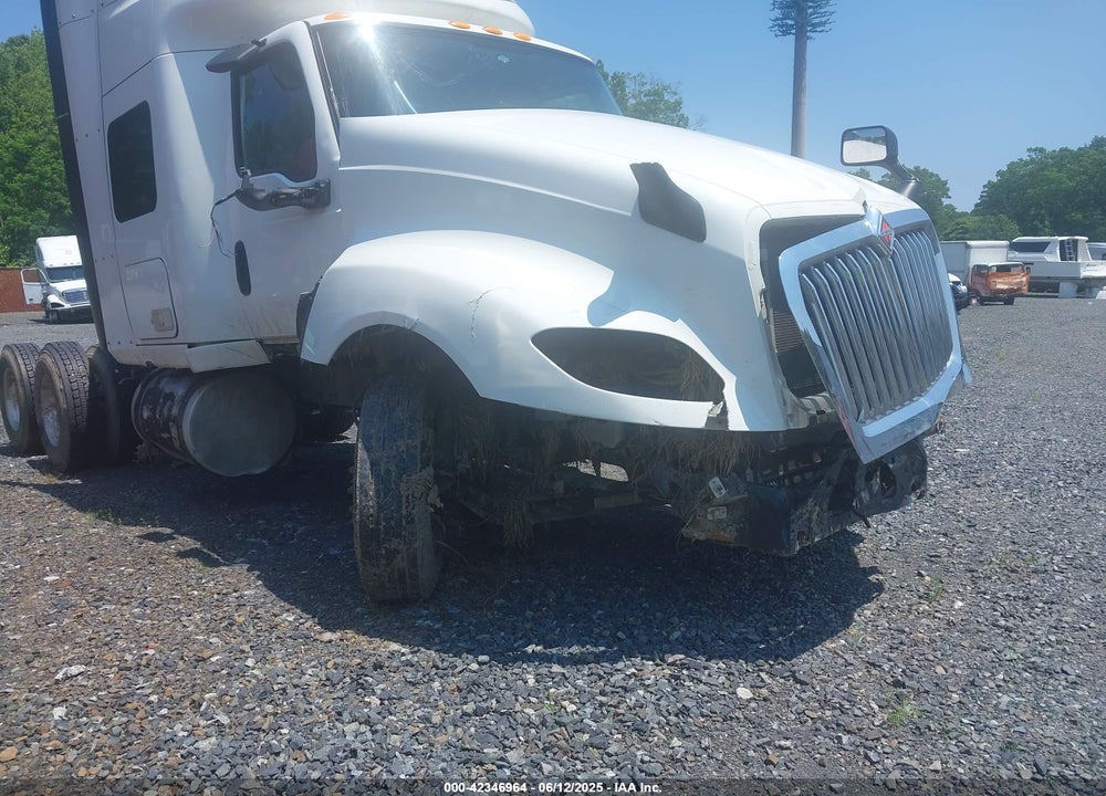 2022 INTERNATIONAL LT625 VIN: 3HSDZAPR0NN586822