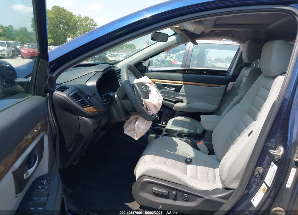 2018 HONDA CR-V VIN: 5J6RW2H51JL008331