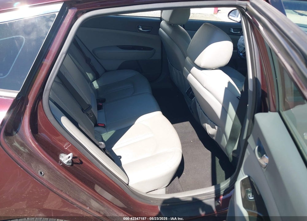 2016 KIA OPTIMA EX VIN: 5XXGU4L38GG005052