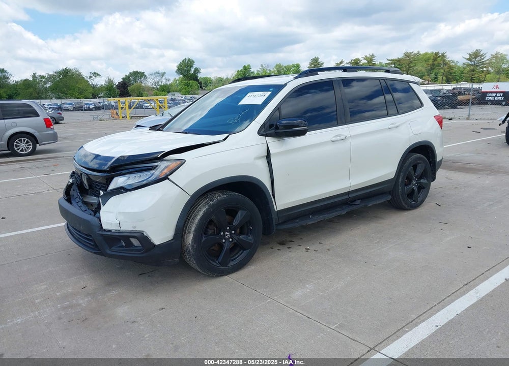 2019 HONDA PASSPORT VIN: 5FNYF8H90KB002211