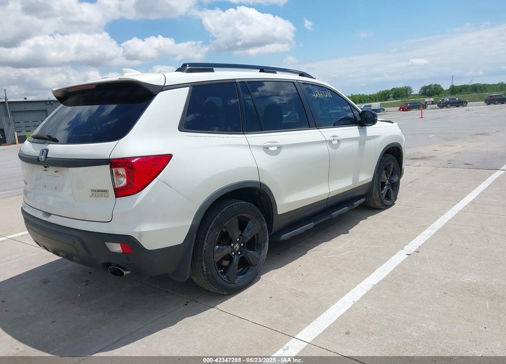 2019 HONDA PASSPORT VIN: 5FNYF8H90KB002211