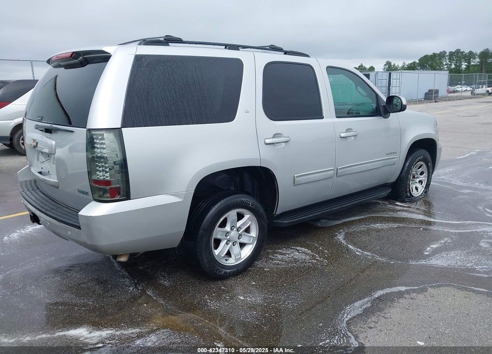 2011 CHEVROLET TAHOE LT VIN: 1GNSCBE0XBR111861