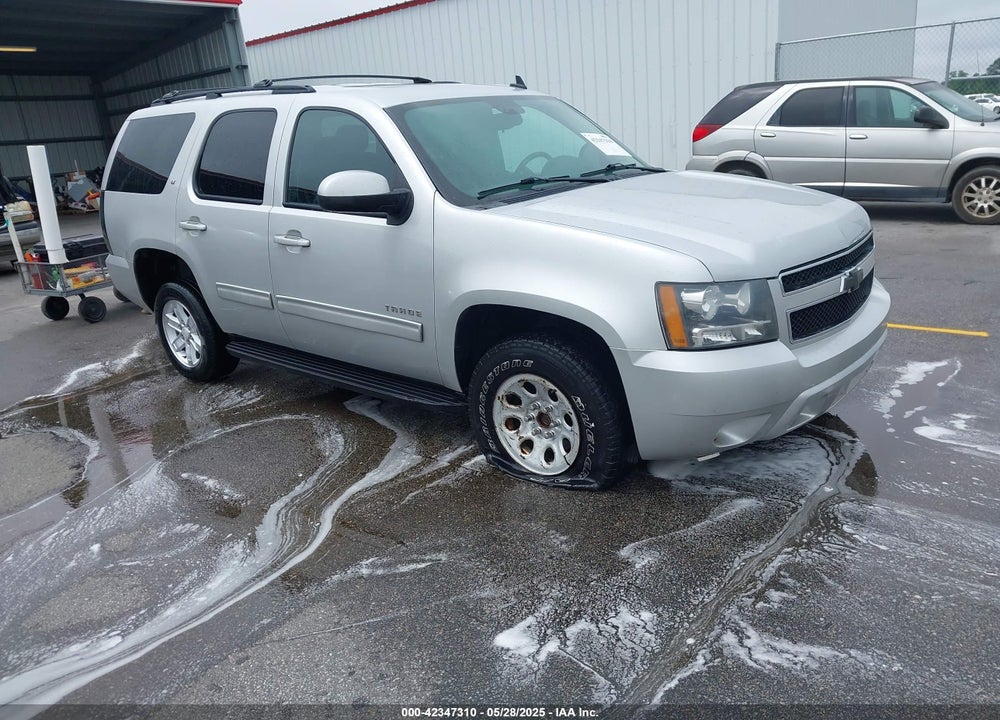 2011 CHEVROLET TAHOE LT VIN: 1GNSCBE0XBR111861