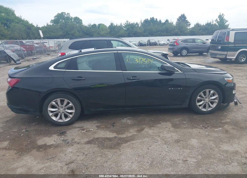 2019 CHEVROLET MALIBU VIN: 1G1ZD5ST4KF139217