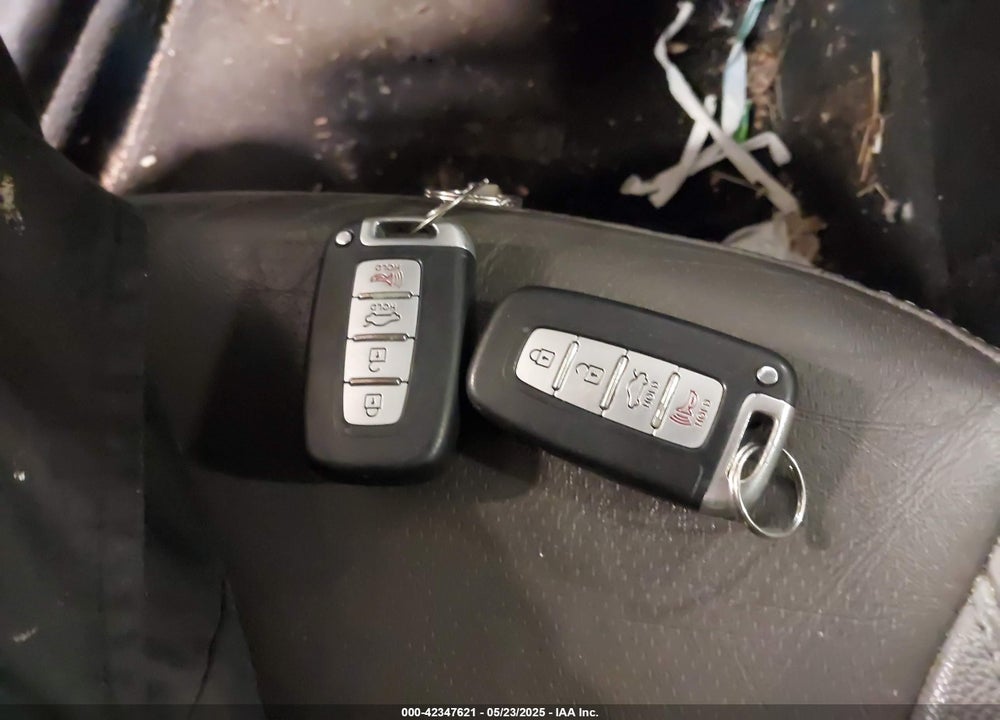 2011 HYUNDAI SONATA VIN: 5NPEC4AC0BH299248