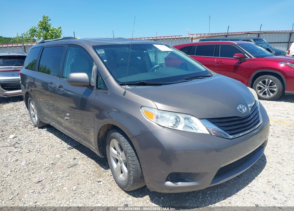 2011 TOYOTA SIENNA LE V6/LE V6 AUTO ACCESS SEAT VIN: 5TDKK3DC9BS011541