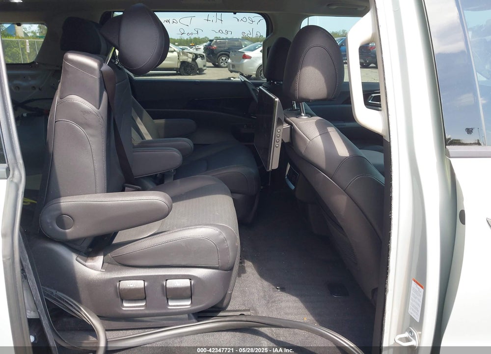 2025 KIA CARNIVAL MPV VIN: KNDNE5K30S6458925