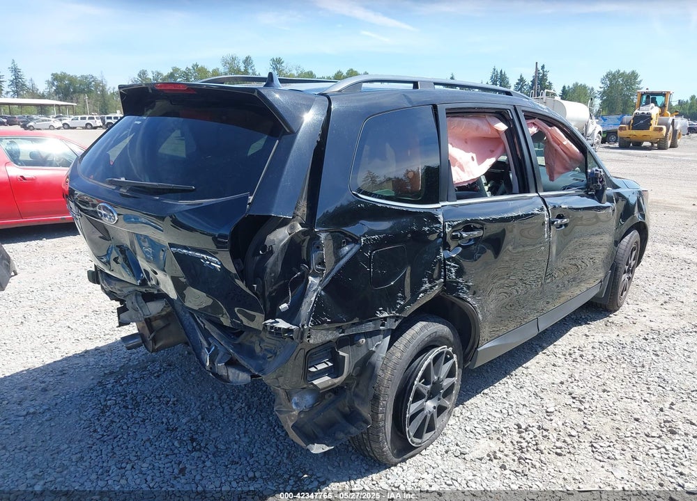 2018 SUBARU FORESTER 2.0XT PREMIUM VIN: JF2SJGEC2JH569244