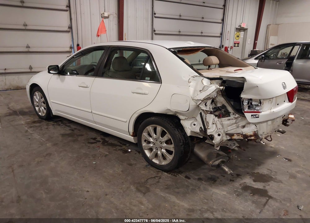 2004 HONDA ACCORD 3.0 EX VIN: 1HGCM66504A004445