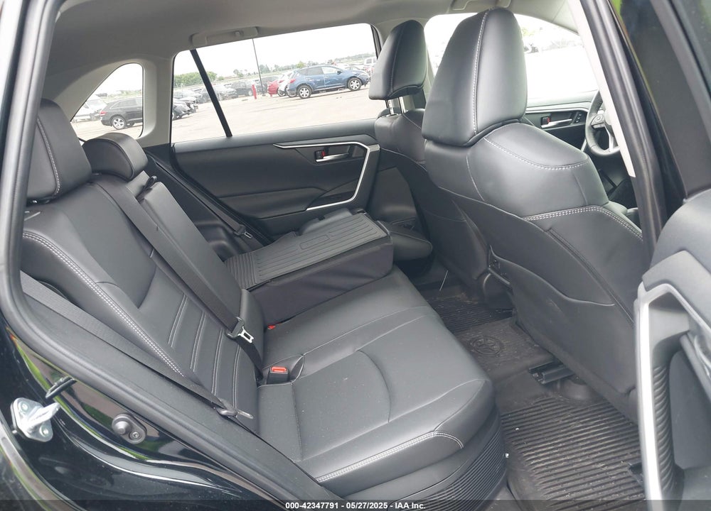 2024 TOYOTA RAV4 HYBRID VIN: JTMB6RFV7RD139157