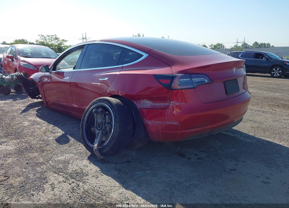 2019 TESLA MODEL 3 LONG RANGE/PERFORMANCE VIN: 5YJ3E1EB5KF454456