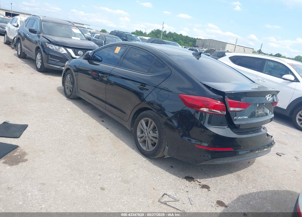 2018 HYUNDAI ELANTRA VIN: 5NPD84LF0JH262574