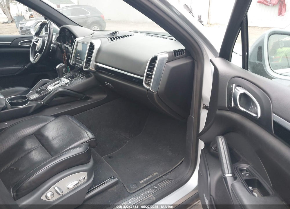 2017 PORSCHE CAYENNE VIN: WP1AB2A2XHLA51668