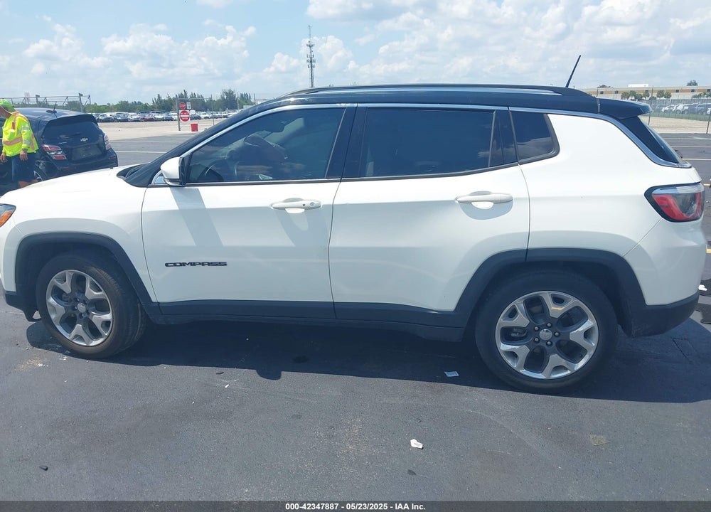 2019 JEEP COMPASS LIMITED FWD VIN: 3C4NJCCBXKT725774