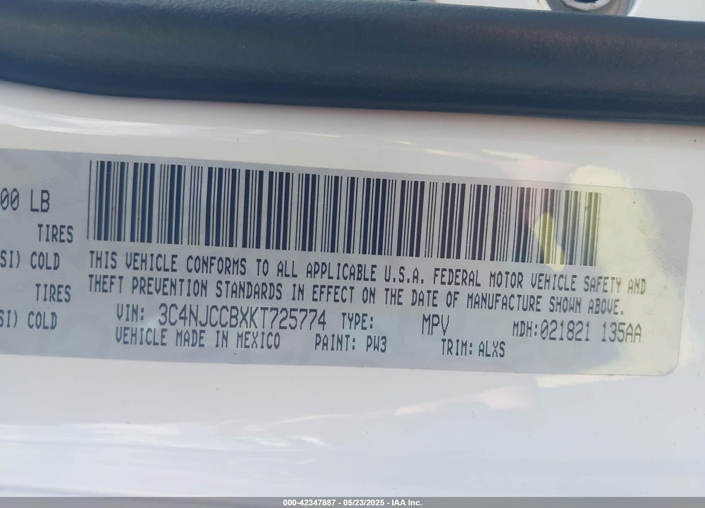 2019 JEEP COMPASS LIMITED FWD VIN: 3C4NJCCBXKT725774